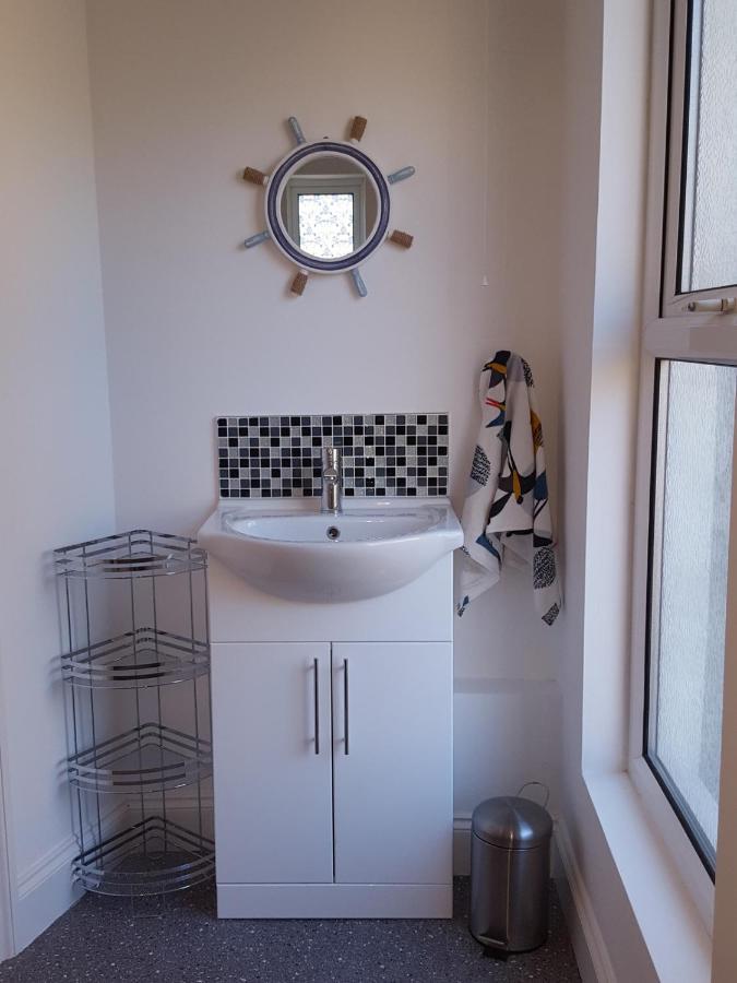 Boutique Apartment 5 Minutes From The Beach มาร์เกท ภายนอก รูปภาพ